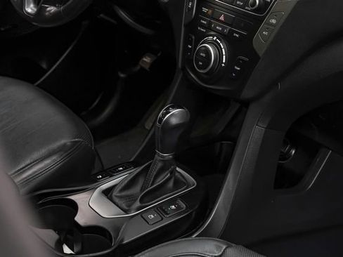 Used 2018 Hyundai Santa Fe Sport image 31