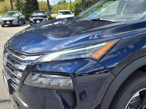 New 2026 Nissan Rogue SV image 3