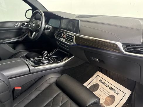 Used 2023 BMW X5 sDrive40i w/ M Sport Package RWD image 16