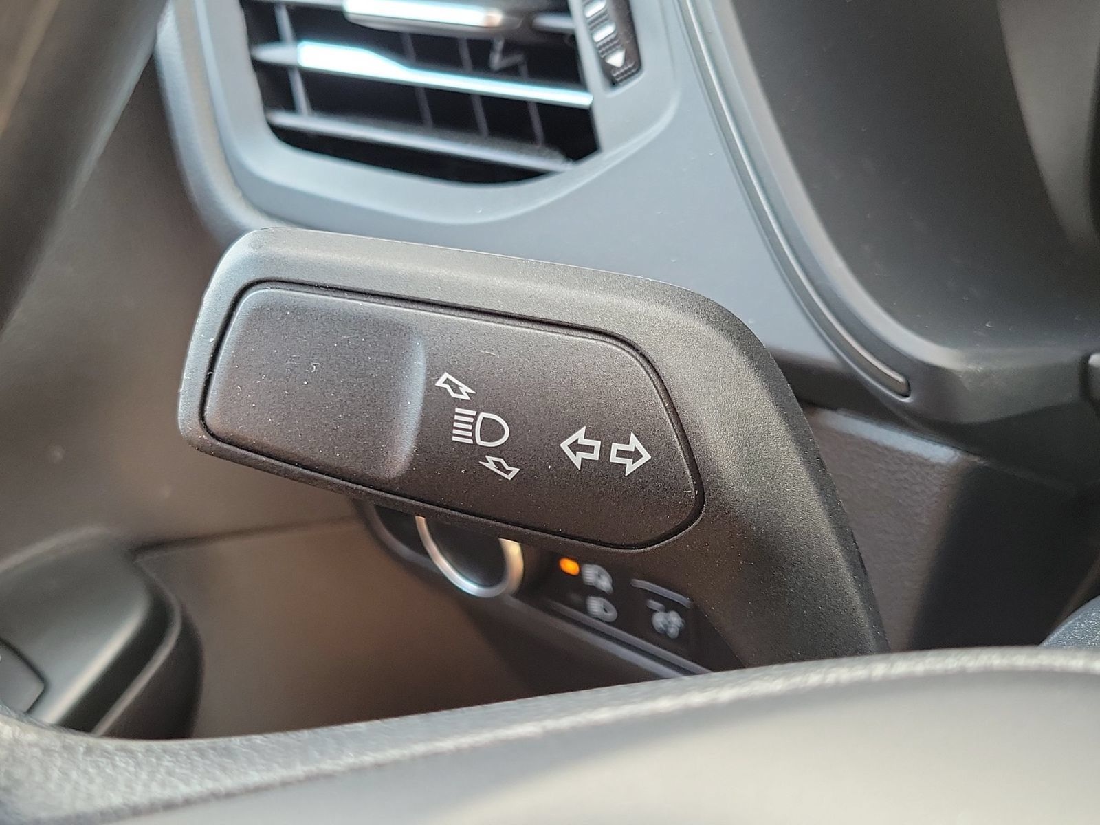 Used 2025 Ford Escape Active w/ Tech Pack #1 FWD image 15