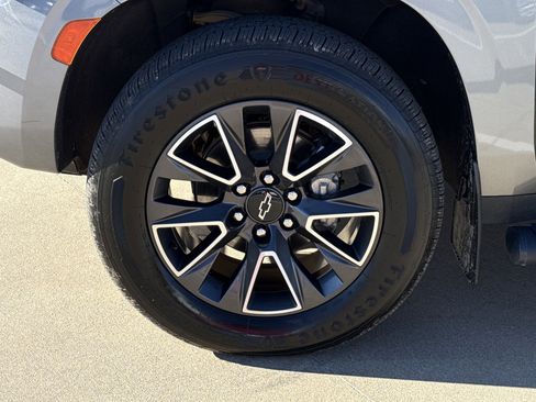 Certified 2021 Chevrolet Tahoe Z71 w/ Luxury Package image 12