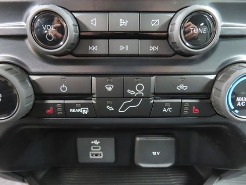 Used 2024 Ford F250 XLT w/ Black Appearance Package image 72