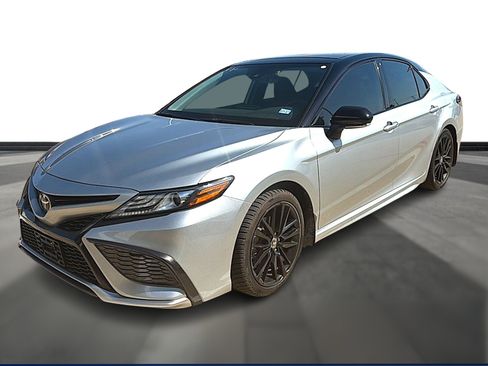 Used 2021 Toyota Camry XSE AWD/4WD image 1