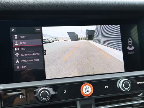 New 2026 Porsche Macan image 19