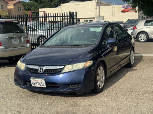 Used 2010 Honda Civic LX image 2