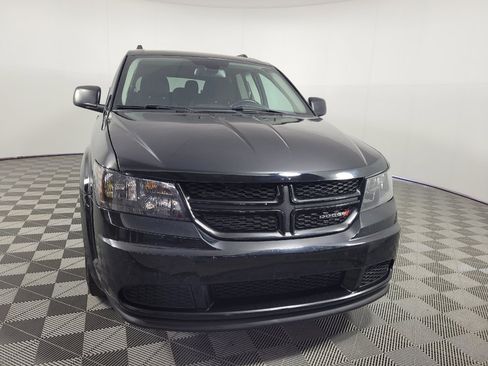 Used 2020 Dodge Journey SE w/ SE Popular Equipment Group FWD image 14