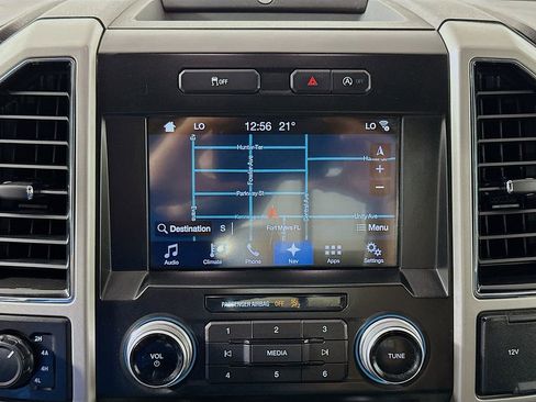 Used 2018 Ford F150 Lariat w/ Equipment Group 502A Luxury image 15