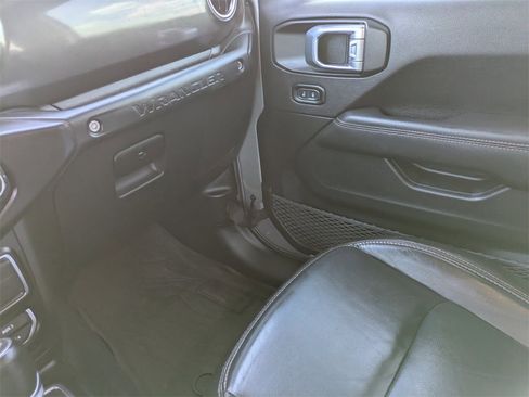 Used 2021 Jeep Wrangler Unlimited Rubicon w/ Trailer Tow Package image 21