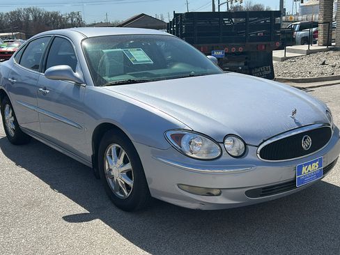 Used 2006 Buick LaCrosse CXL w/ Driver Confidence Package image 4