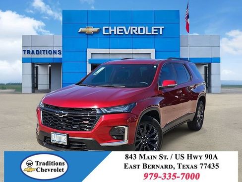Certified 2023 Chevrolet Traverse RS image 1