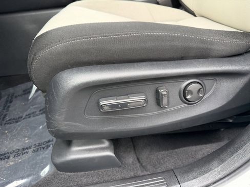 Certified 2023 Honda CR-V EX image 14