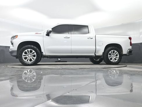 Used 2022 Chevrolet Silverado 1500 LTZ w/ LTZ Premium Package AWD/4WD image 27