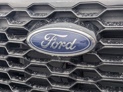 Used 2025 Ford Explorer ST-Line w/ ST-Line Street Pack image 9