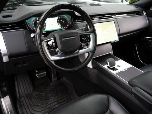 Used 2024 Land Rover Range Rover Long Wheelbase Autobiography AWD/4WD image 10