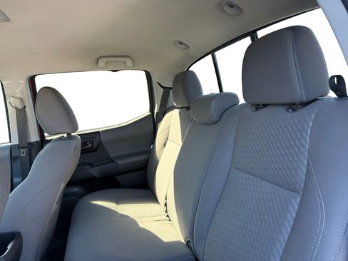 Used 2022 Toyota Tacoma SR image 11