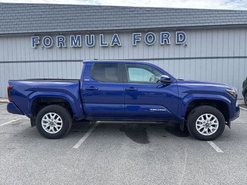 Used 2024 Toyota Tacoma SR5 AWD/4WD image 2