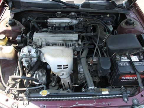 Used 2000 Toyota Camry LE FWD image 17