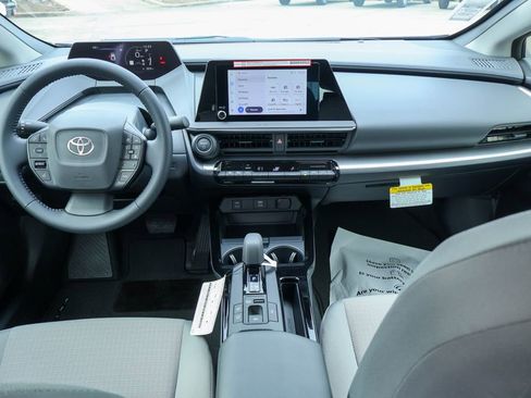New 2026 Toyota Prius LE FWD image 6