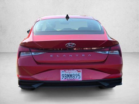 Used 2023 Hyundai Elantra SEL FWD image 7