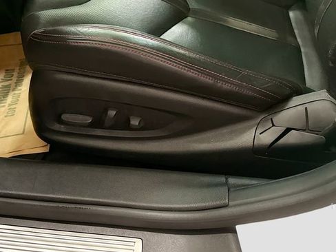 Used 2015 Chevrolet SS RWD image 21