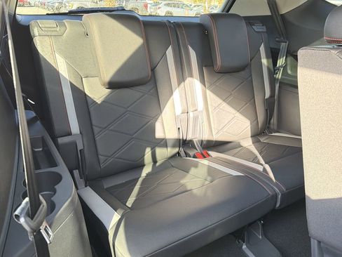 New 2026 Volkswagen Atlas Peak Edition AWD/4WD image 17