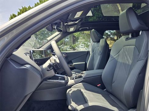 Used 2026 BMW X3 xDrive30 w/ Premium Package image 14