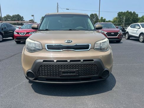 Used 2015 Kia Soul + FWD image 2