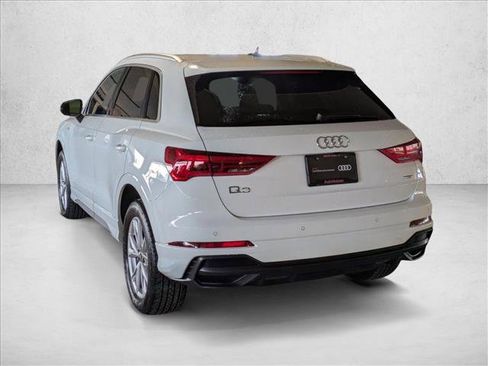 Certified 2025 Audi Q3 2.0T Premium w/ Convenience Package image 7