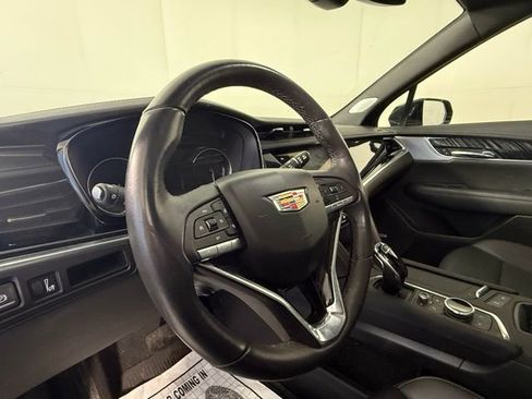 Certified 2024 Cadillac XT6 Premium Luxury image 15