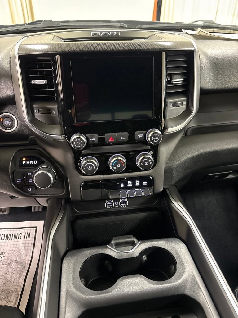 New 2026 RAM 1500 Express AWD/4WD image 13