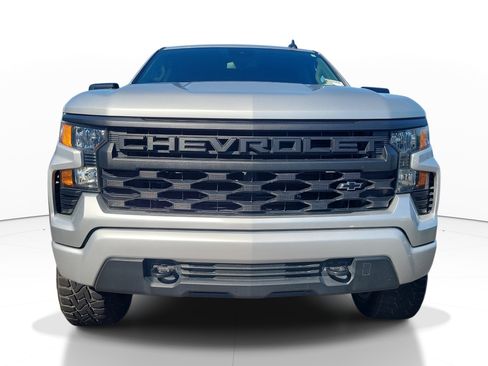 Used 2022 Chevrolet Silverado 1500 Custom w/ LPO, Dark Essentials Package RWD image 2