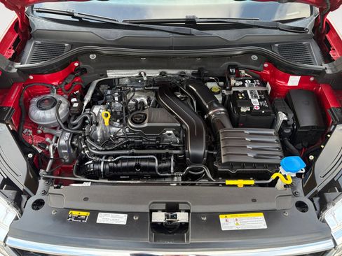 Certified 2023 Volkswagen Taos SE FWD image 26