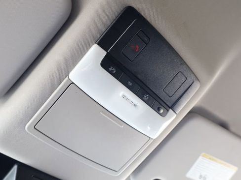 Used 2024 Nissan Rogue SV image 26