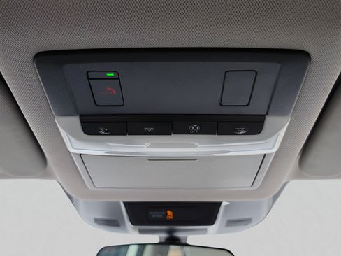 Certified 2022 Nissan Rogue SV FWD image 23