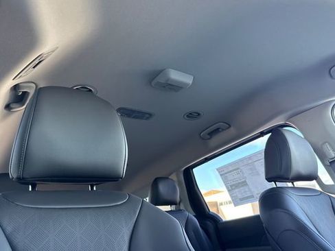 New 2026 Kia Carnival EX FWD image 20