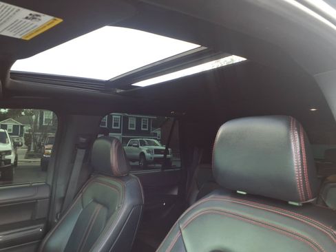 Used 2024 Ford Expedition Max Limited AWD/4WD image 25