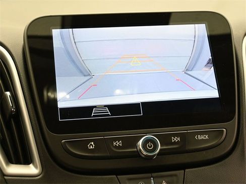 Used 2024 Chevrolet Malibu LT image 24