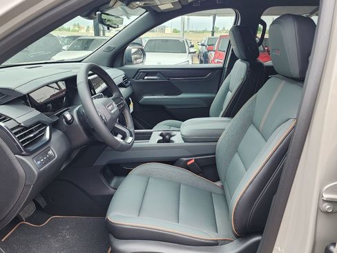 New 2026 GMC Acadia AT4 w/ Luxury Package AWD/4WD image 16