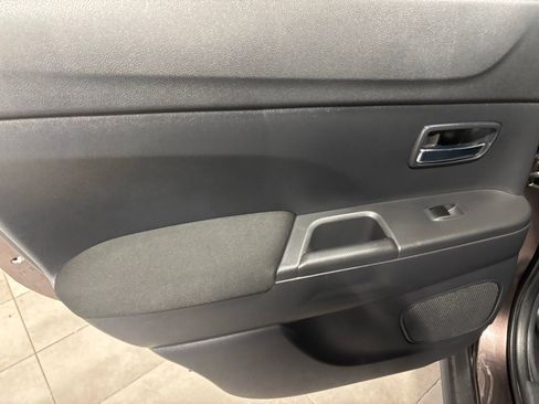 Used 2021 Mitsubishi Outlander Sport ES image 17