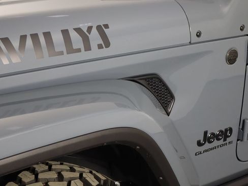 Used 2026 Jeep Gladiator Sport AWD/4WD image 41