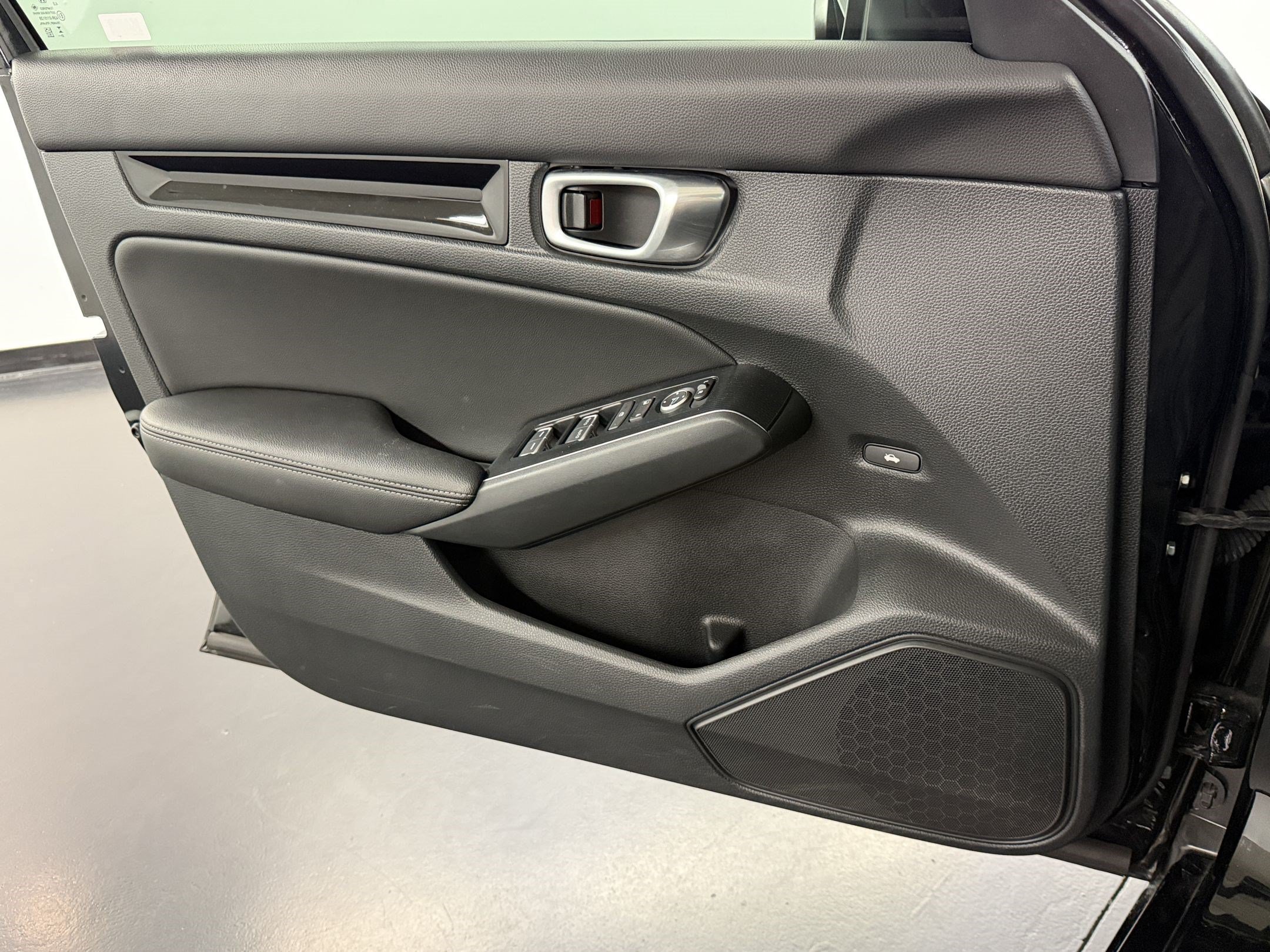 Certified 2024 Honda Civic Touring image 12