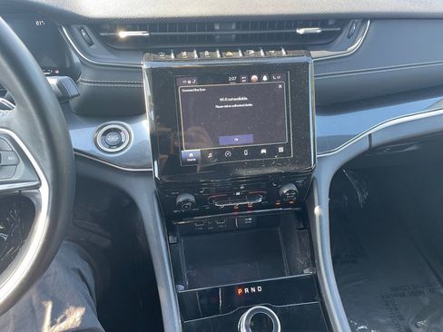 Used 2021 Jeep Grand Cherokee L Laredo image 22