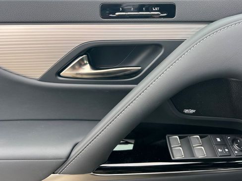 New 2025 Lexus LX 700h F Sport image 26