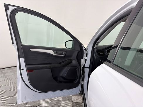 Certified 2022 Ford Escape S image 10