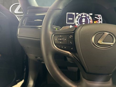 Certified 2025 Lexus ES 350 w/ Premium Package image 15
