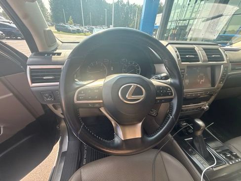 Used 2020 Lexus GX 460 AWD/4WD image 12