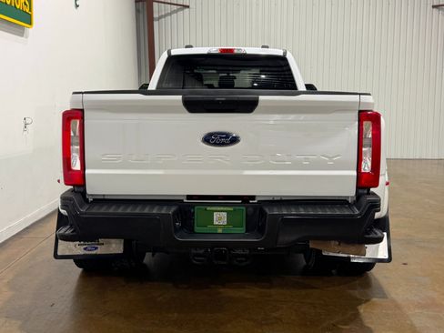 Used 2023 Ford F350 XL w/ Snow Plow/Camper Package image 7