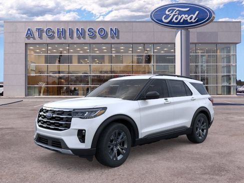 Used 2026 Ford Explorer Active w/ Active Comfort Package AWD/4WD image 1