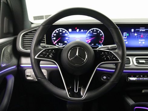 Certified 2025 Mercedes-Benz GLS 450 4MATIC image 14
