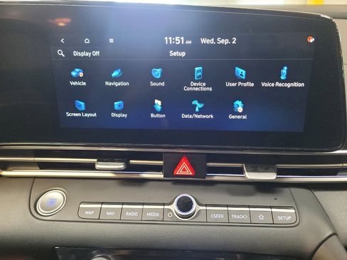 Used 2025 Hyundai Elantra SEL FWD image 25